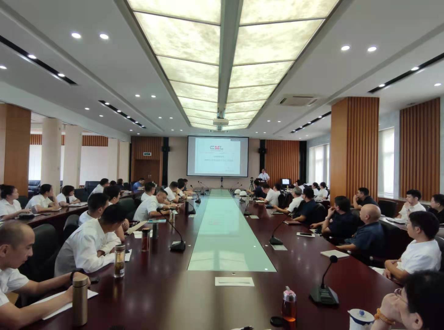 適應環(huán)境  有效應對  快速成長